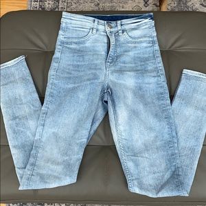 H&M Divided High Waisted Light awash Skinny Jeans